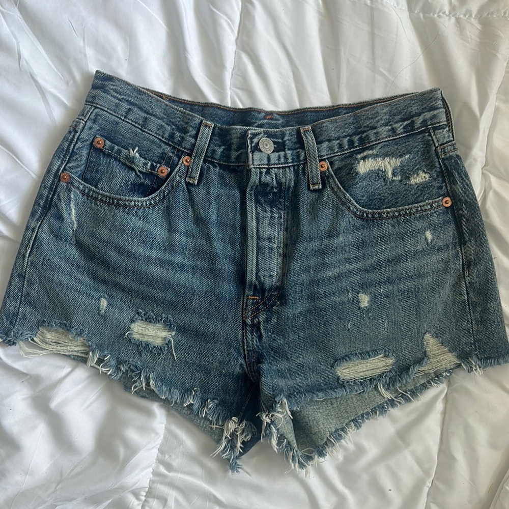Levi’s 501 denim cut offs